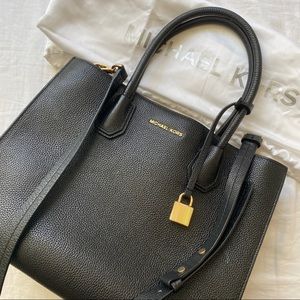 MICHAEL KORS - Black Large Saffiano Leather Bag